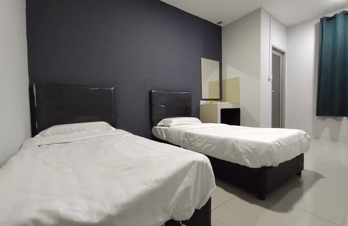 Kuching Hotel | OYO 90478 Marina World