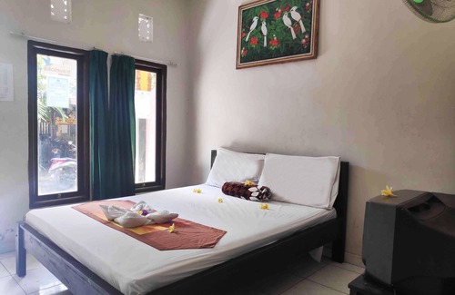 Mengwi Hotel | OYO 90547 Pondok Saren Anyar