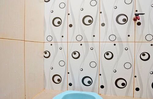 Briket Hotel | OYO 92049 D'jamus Resort Telaga Ngebel