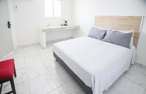 Colonia El Progreso Hotel | OYO Hotel Plaza Las Torres, Cabo San Lucas