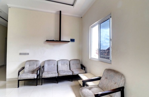 Jambi Hotel | OYO Life 92707 D-akomiba Residence