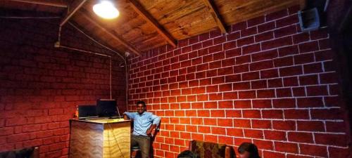 Kaul Hotel | OYO Neem Homestay