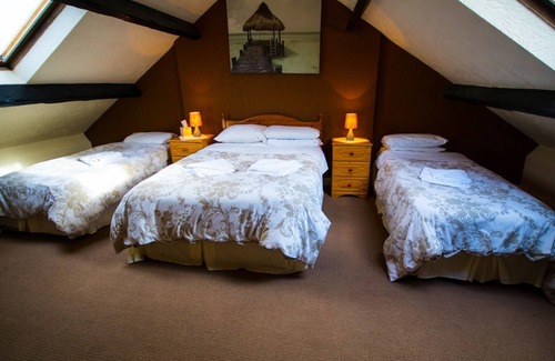 Penrith Hotel | OYO The Station Hotel Penrith