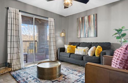 Indian Point Apartment | Ozark Vista
