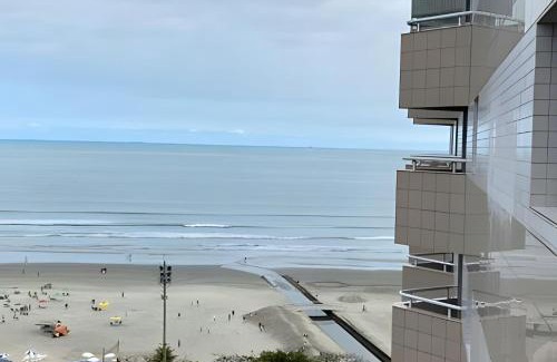 Boqueirao Apartment | Pé na Areia: Flat à Beira-Mar para a Família