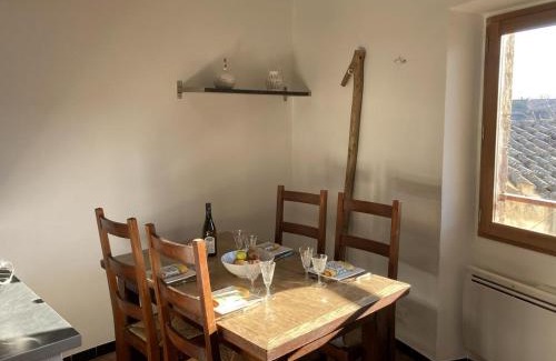 Pelissanne Apartment | Pélissanne, superbe appartement entièrement rénové