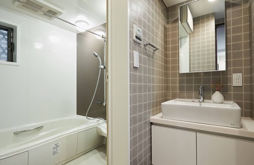 Toshima House | P OIN T Ikebukuro Designer's Villa
