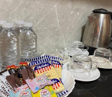 San Andres Bukid Hotel | P3k suites barkada family room