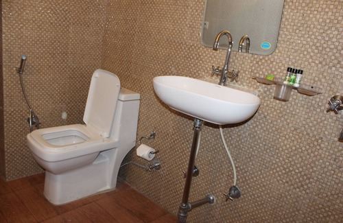 South City I Hotel | Pacific Inn Huda City Centre Sec 41