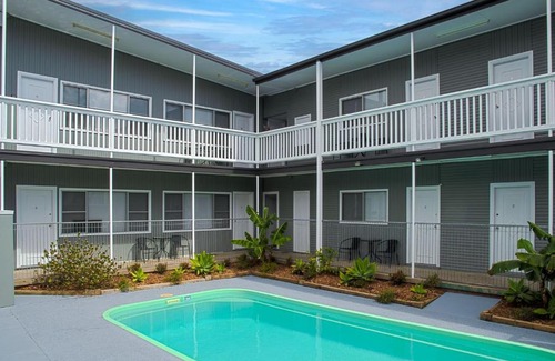 Forster Hotel | Pacific Motel 05