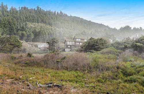 Arch Cape House | Pacific Ocean View Lodge