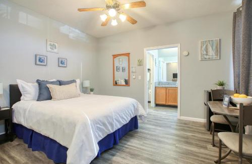 Oceano House | Pacific Plaza #603 - Salty Studio - StudioD-Q