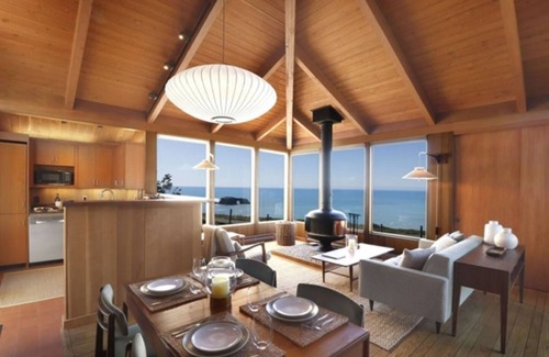 Occidental House | Pacific Sunset is Waiting for You!