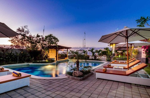 Jungut Batu Resort | Padma Kumala Hotel
