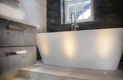 Treator Apartment | Padstow Escapes - The Long Room Luxury Apartment