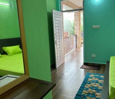 Naddi House | Pahadi Bliss