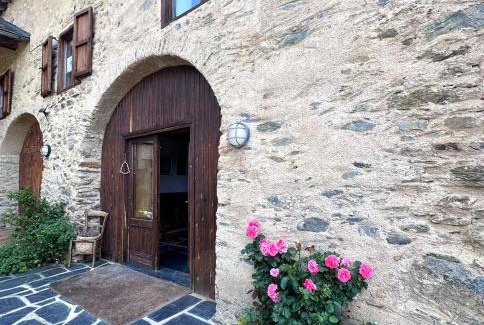 Palau-de-Cerdagne House | PALAU de CERDANYA I El Palauet