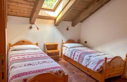 Mezzana Apartment | Palazzina Carola