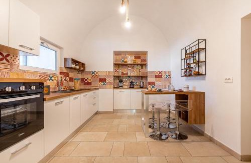 Bisceglie Villa | Palazzo Biscilia with private pool - Happy Rentals
