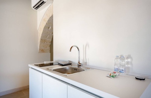 Municipio 1 Apartment | Palazzo della Torre 204 – Cozy Sea View Suite