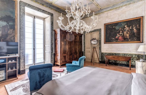 Montecalvario House | Palazzo Doria Suites