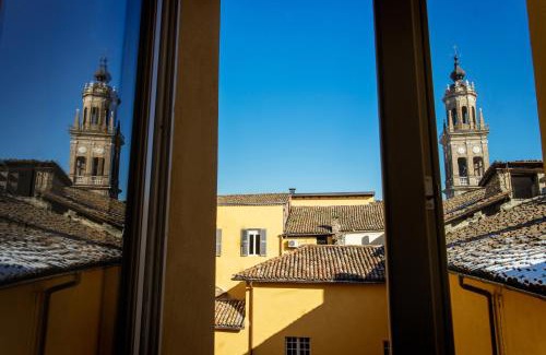 Parma City Centre Apartment | Palazzo Le Poste - Suite and Apartments