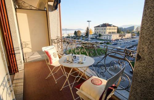Intra Apartment | Palazzo Mameli