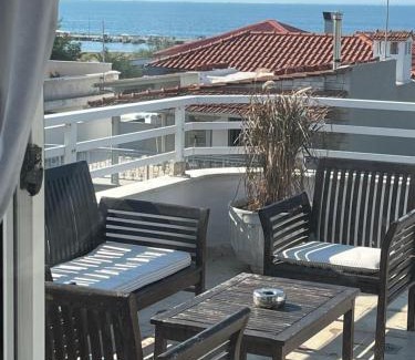 Neoi Epivates Apartment | palazzo PADINI alla costa