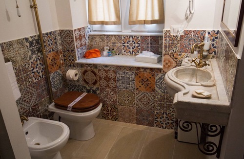 Ruggero Settimo House | Palermo Gallery