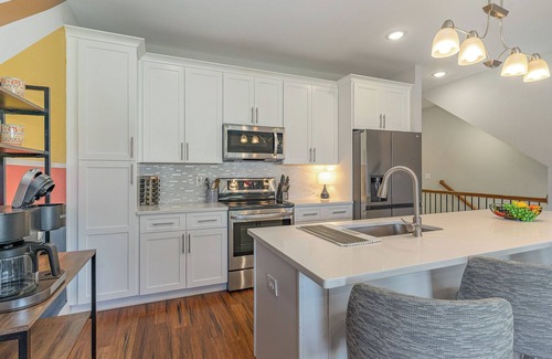 Nashville Cottage | Palette - Private Patio - Mins to Nashville Zoo