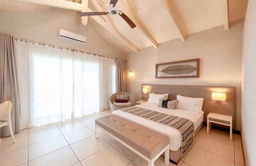 Ambondrona Hotel | Palm Beach Resort & Spa