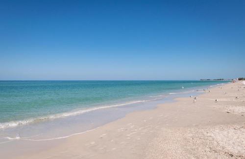 Ilexhurst House | Palm Cay 3