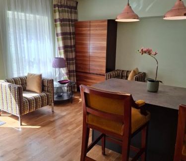 Torquay Apartment | Palm Grove Apartments