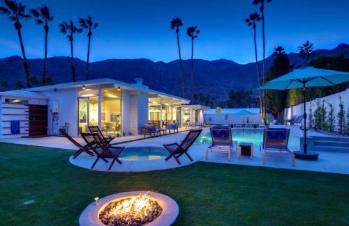 Vista Las Palmas House | Palm Springs Regal Contemporary Permit# 4106