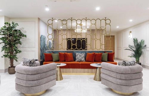 London Borough of Bromley Apartment | Palm Tree House | Marrakesh
