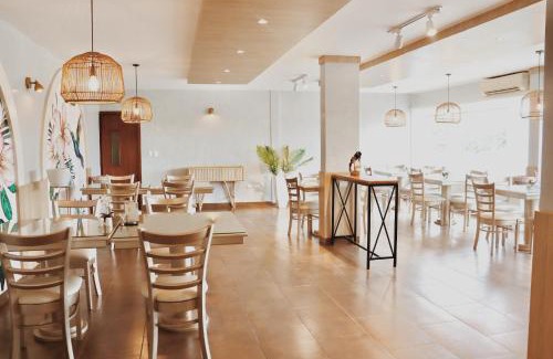 Quevedo Hotel | Palmar Del Sol Hotel