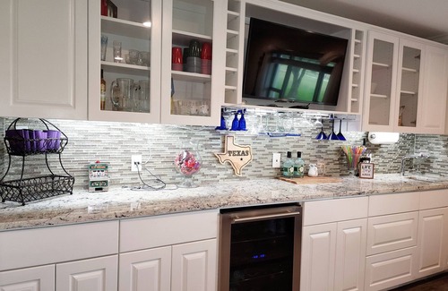 Creedmoor House | ⭐️⭐️ PALMER HOUSE- BIG BACKYARD - POOL TABLE -PERFECT 4 LARGE FAMILIES/FRIENDS