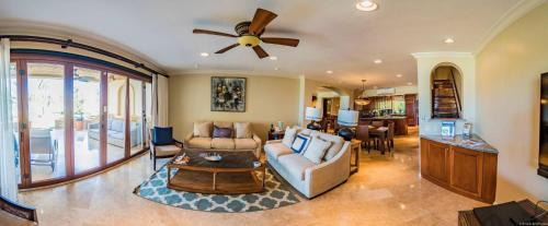Playa Flamingo Villa | Palms 5 Luxury Beachfront Villa