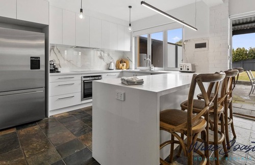 Sellicks Beach House | Palms on The Esplanade by Wine Coast Holiday Rentals