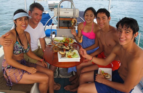 Bocas del Toro Boat Rental | Panama trip aboard a 40ft. Sailboat. Caribbean All-Inclusive Private charter.