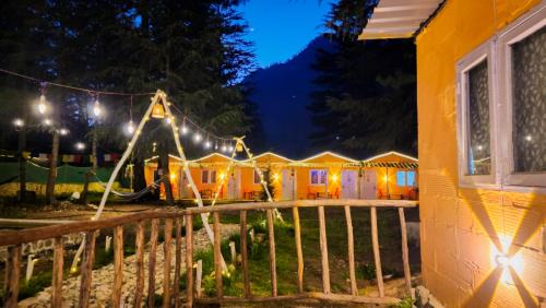 Kasol Hotel | Pandora Riverside Cafe & Stay