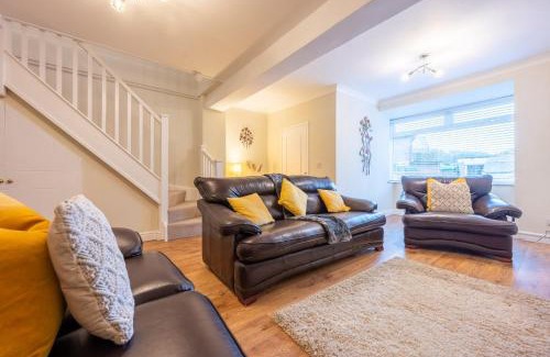 Aberkenfig House | Pandy Road by Tŷ SA
