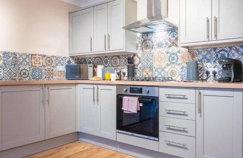 Aberkenfig House | Pandy Road by Tŷ SA