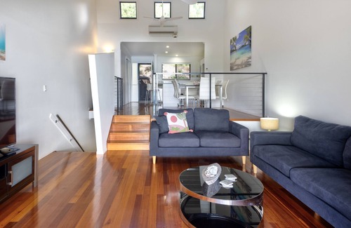 Hamilton Island House | Panorama 3 Hamilton Island 2 Bedroom Ocean View Near Marina With Golf Buggy