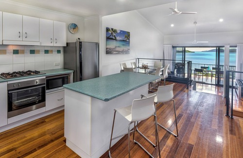 Hamilton Island House | Panorama 3 Hamilton Island 2 Bedroom Ocean View Near Marina With Golf Buggy