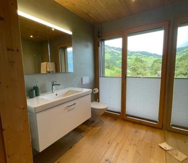 Flums Apartment | Panoramawohnung in 2-Fam-Haus - Nichtraucher, KEINE Haustiere