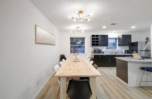 White Rock Hills House | Panoramic 4BR/3B Home with Pool, Grill, Sauna & Game Room