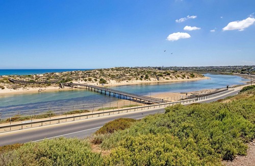 Port Noarlunga South House | Panoramic Ocean View Holiday Home Port Noarlunga Sth