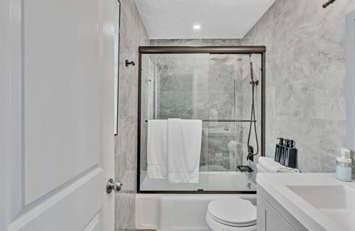 Hollywood Hotel | Panoramic beachfront Suite