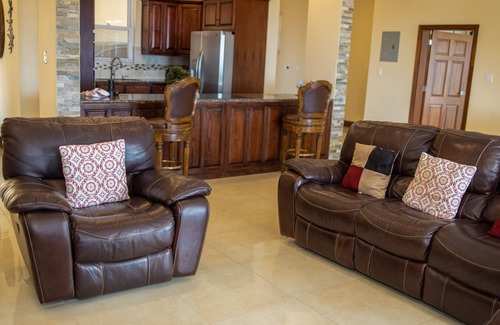 Horsepath Villa | Panoramic View-City View Luxury Villa 1